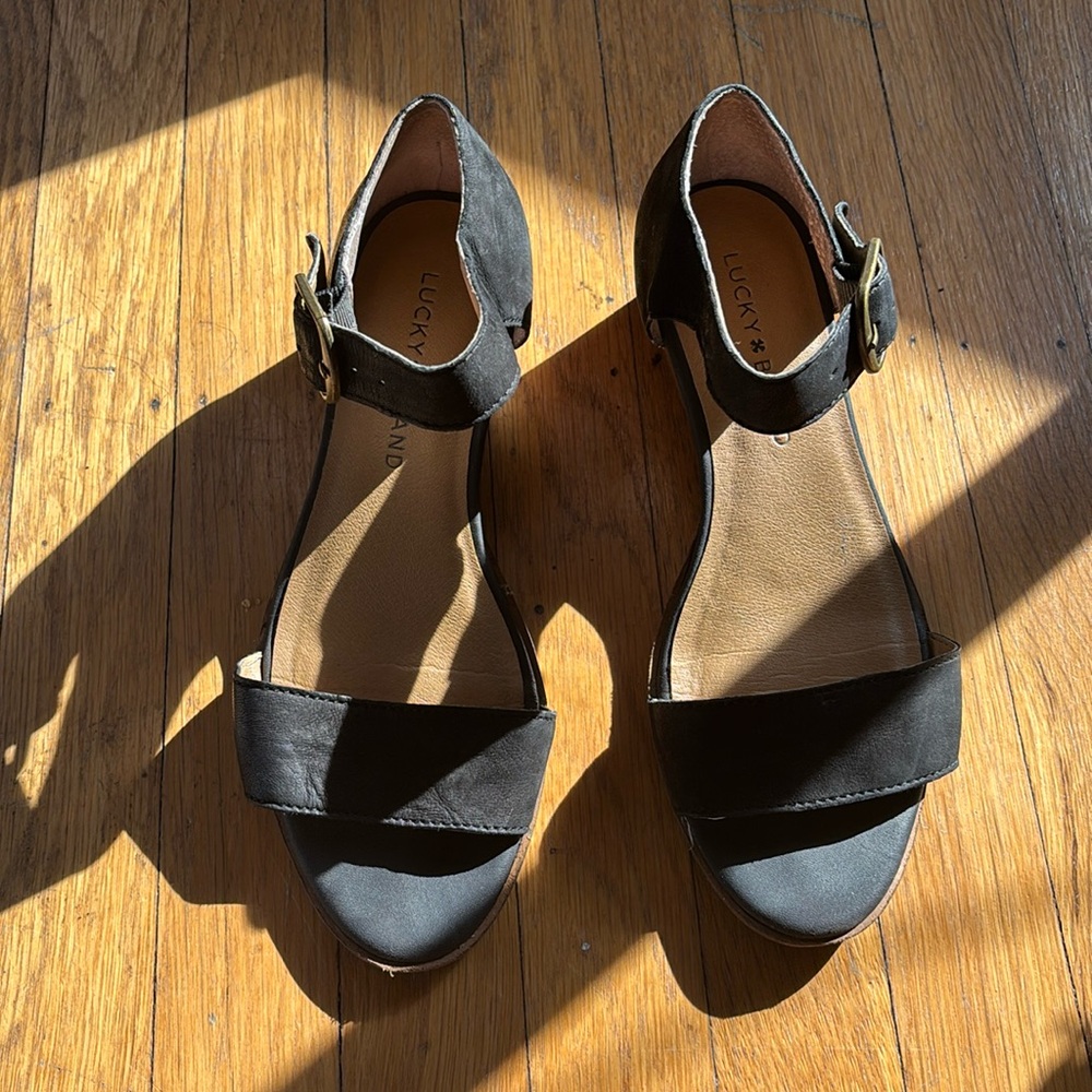 Lucky Brand Black Size 6 wedge heel sandals